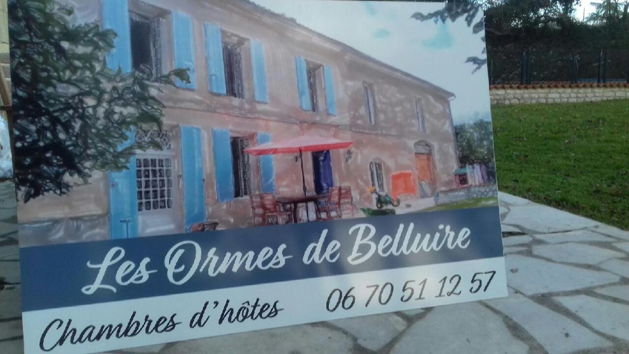 Bed and breakfast les Ormes de Belluire Extérieur photo