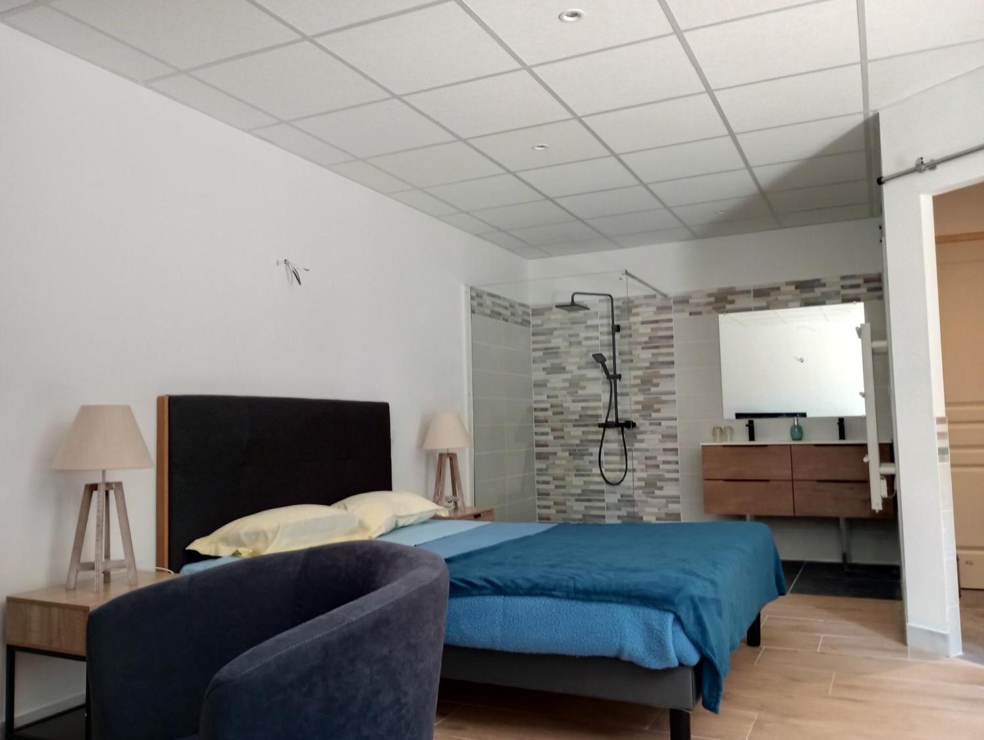 Bed and breakfast les Ormes de Belluire Extérieur photo
